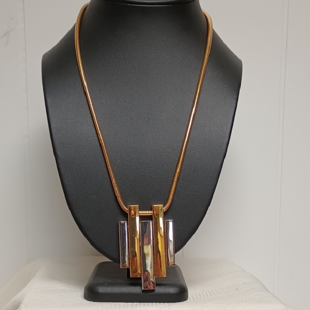 Avon Gold and Silver Pendant Necklace